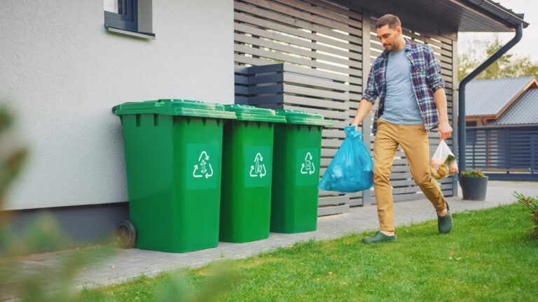 Tackle issues with summer smells with waste - Cromwells advice