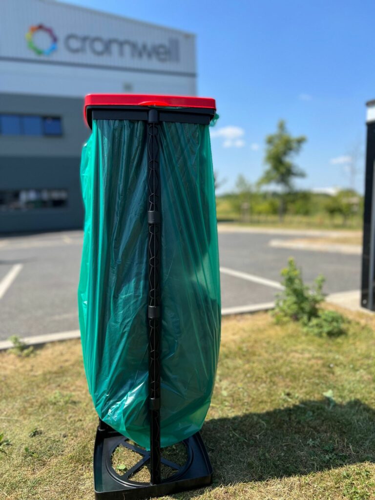 Cromwell's Green 15kg CHSA rated rack for waste and recycling capture and containment - 01977 68688